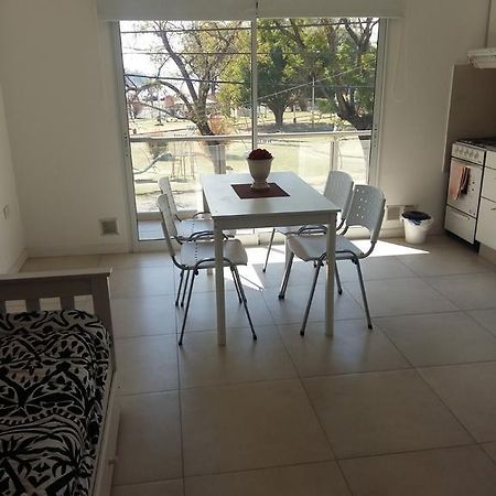Frente Al Rio Apartment Parana Exterior photo